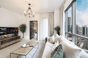 Breathtaking Views & Contemporary Comfort in the Heart of Downtown